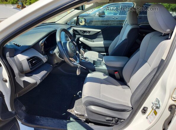 4S4BTAFC2R3220027 2024 SUBARU OUTBACK White Вид салону спереду