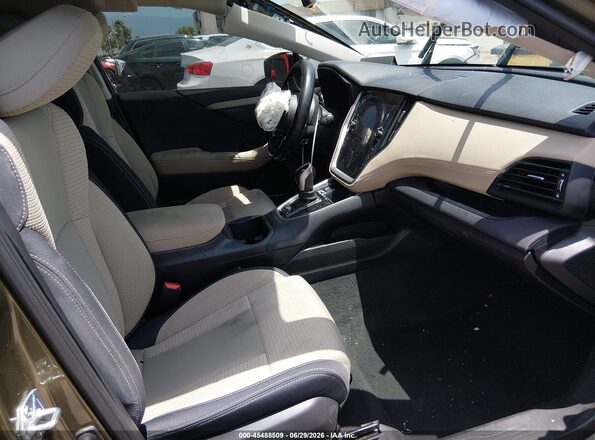 4S4BTAFC3R3235572 2024 SUBARU OUTBACK Green Front interior view