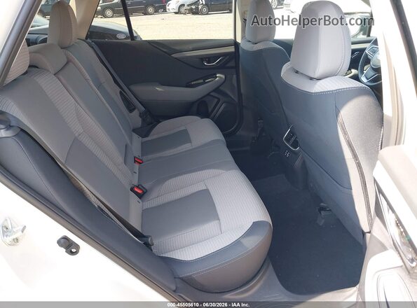4S4BTAFC3S3270103 2025 SUBARU OUTBACK White Widok naklejki z numerem VIN