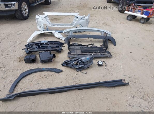 4S4BTAFC4R3199116 2024 SUBARU OUTBACK White ხელსაწყოთა პანელის ხედი