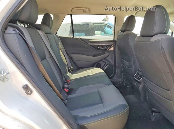 4S4BTAJC5P3105796 2023 SUBARU OUTBACK White Вид задньої частини салону