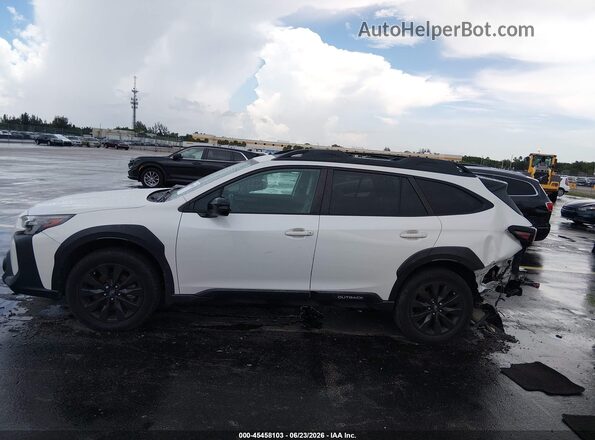 4S4BTALC6P3171237 2023 SUBARU OUTBACK White Widok wnętrza z tyłu