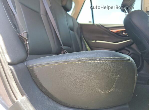 4S4BTALC6P3182741 2023 SUBARU OUTBACK Silver Вид задньої частини салону