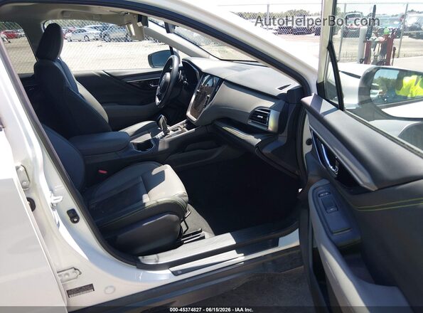 4S4BTALC9P3146462 2023 SUBARU OUTBACK White Front interior view