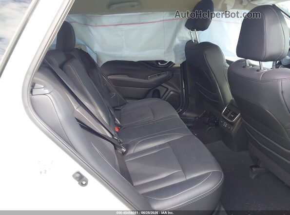 4S4BTAMC3R3137922 2024 SUBARU OUTBACK White VIN კოდის სტიკერის ხედი