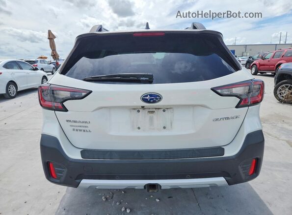 4S4BTANC8L3200678 2020 SUBARU OUTBACK White Rear view