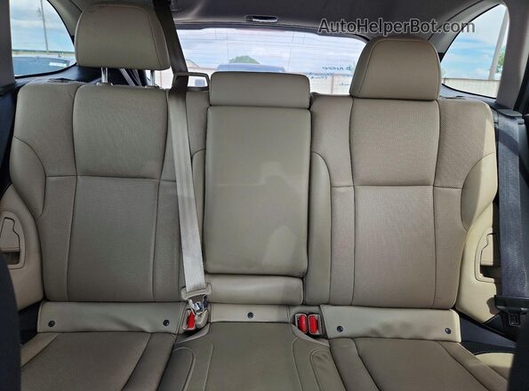 4S4BTANC8L3200678 2020 SUBARU OUTBACK White Rear seats view