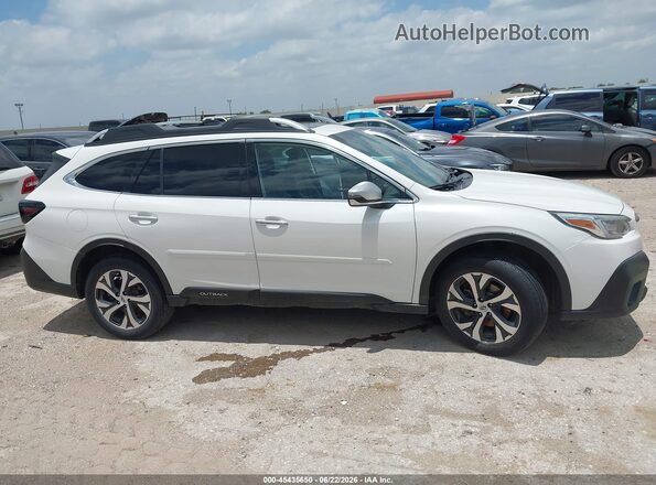 4S4BTAPC3N3145699 2022 SUBARU OUTBACK Белый Вид задней части салона