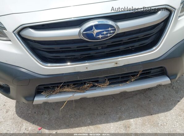 4S4BTAPC3N3145699 2022 SUBARU OUTBACK Белый Вид спереди