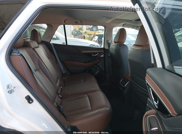 4S4BTAPC6P3186864 2023 SUBARU OUTBACK White Vista de la etiqueta del VIN