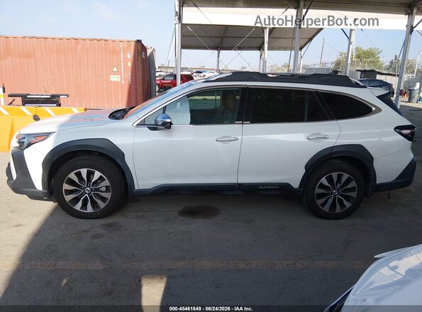 4S4BTAPC6P3186864 2023 SUBARU OUTBACK White Vista interior de 360 grados