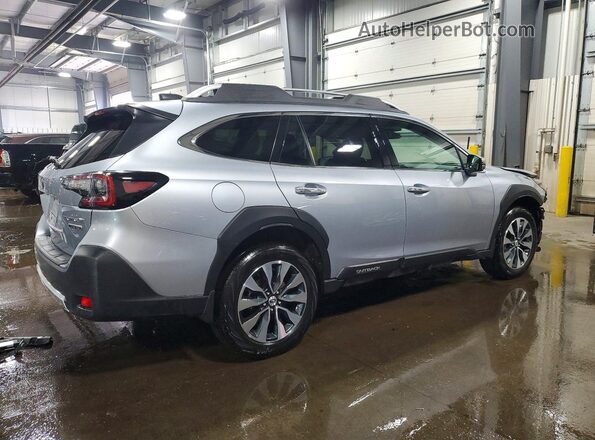 4S4BTAPC6S3153257 2025 SUBARU OUTBACK Silver უკანა მარჯვენა