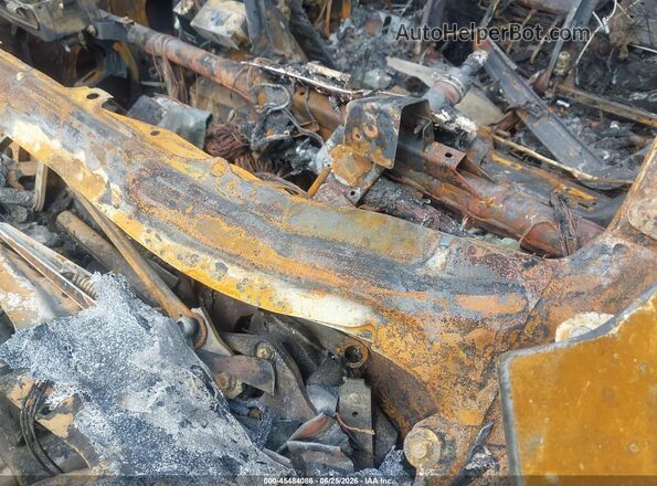 4S4BTGLD3R3293553 2024 SUBARU OUTBACK Brown Widok komory silnika