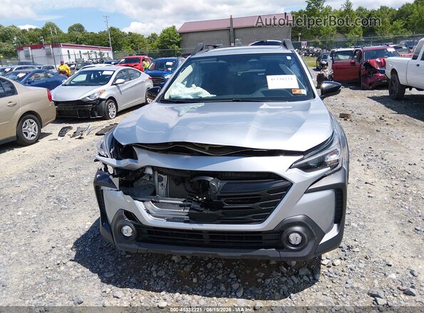 4S4BTGLD6R3201612 2024 SUBARU OUTBACK Silver Instrument cluster view