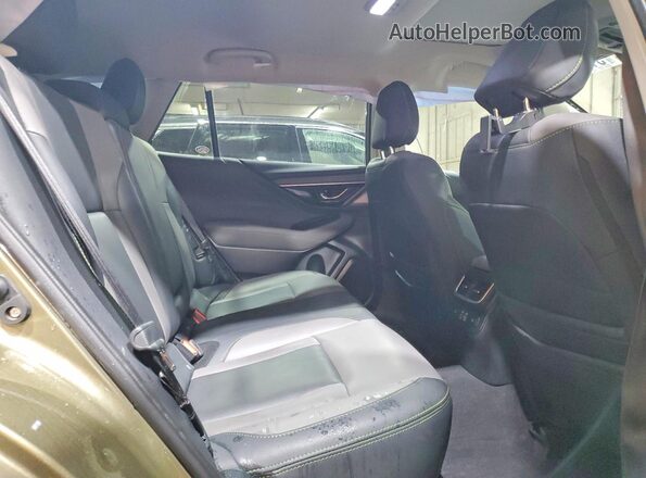 4S4BTGLDXR3183051 2024 SUBARU OUTBACK Green Widok wnętrza z tyłu