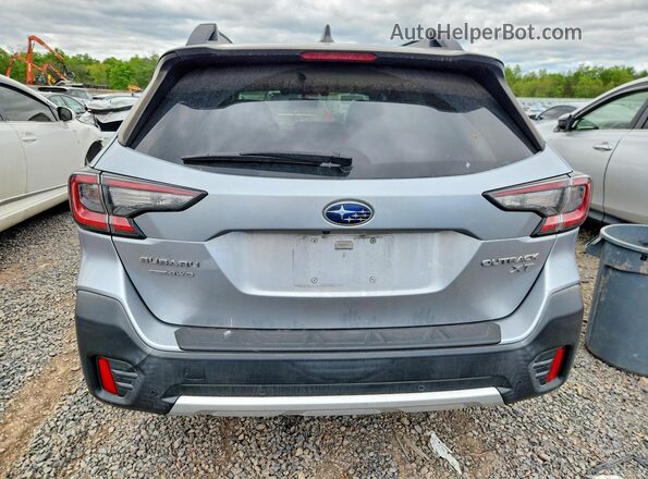 4S4BTGND1L3100613 2020 SUBARU OUTBACK Silver Rear view