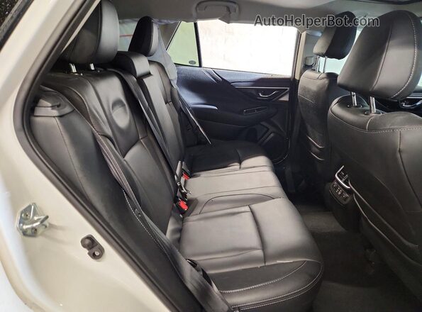 4S4BTGPD0P3175726 2023 SUBARU OUTBACK White Vista interior trasera