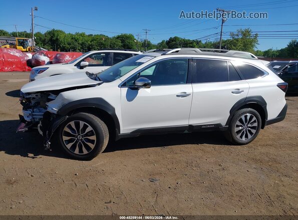 4S4BTGPD1R3184096 2024 SUBARU OUTBACK White 
