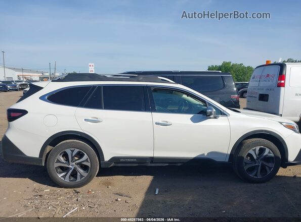4S4BTGPDXL3221184 2020 SUBARU OUTBACK White Rear interior view