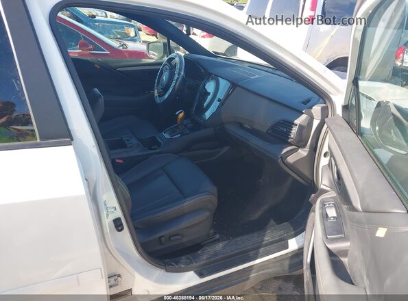 4S4BTGSD4R3156963 2024 SUBARU OUTBACK Белый Вид салона спереди