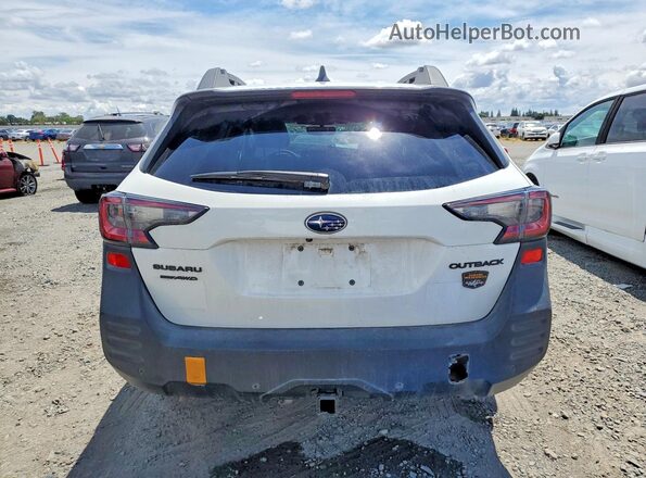 4S4BTGUD3R3260387 2024 SUBARU OUTBACK Белый Вид сзади