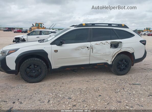 4S4BTGUD6R3237279 2024 SUBARU OUTBACK White Դիմացի տեսք