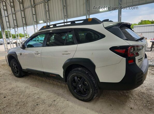 4S4BTGUD8R3182107 2024 SUBARU OUTBACK White Задня ліва чверть