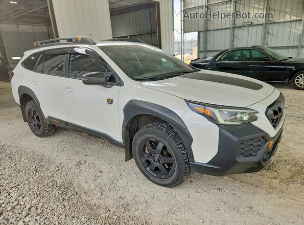 4S4BTGUD8R3182107 2024 SUBARU OUTBACK White Передня права чверть