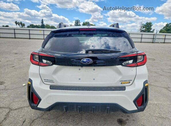 4S4GUHF61R3730617 2024 SUBARU CROSSTREK White უკანა ხედი