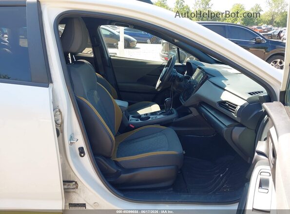 4S4GUHF61R3742802 2024 SUBARU CROSSTREK Белый Вид салона спереди