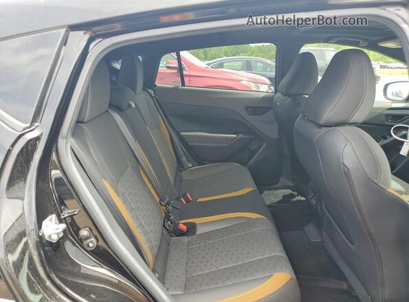 4S4GUHF61R3783253 2024 SUBARU CROSSTREK Black Սալոնի հետևի տեսք