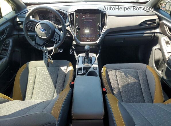 4S4GUHF63S3752320 2025 SUBARU CROSSTREK Зеленый Вид панели приборов