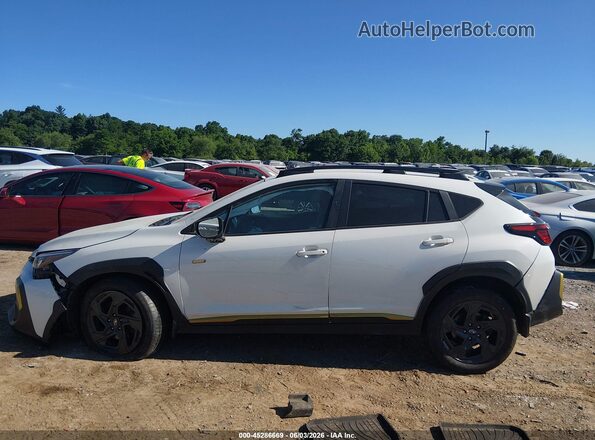4S4GUHF65R3716655 2024 SUBARU CROSSTREK White 360 interior view