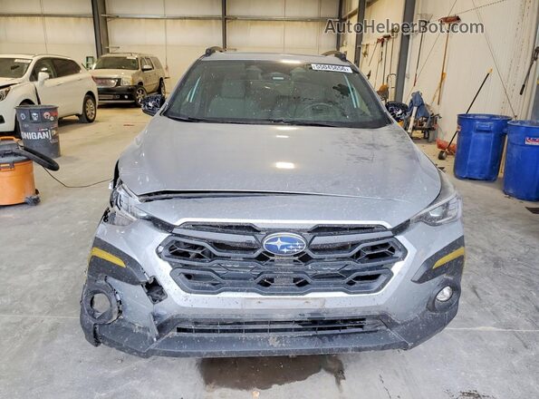 4S4GUHF67R3721193 2024 SUBARU CROSSTREK Silver Vista frontal