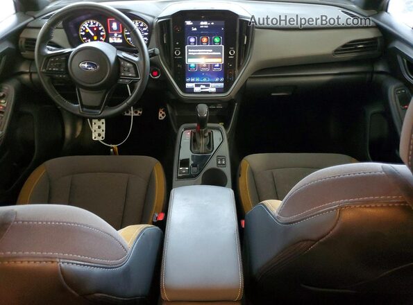 4S4GUHF67R3721193 2024 SUBARU CROSSTREK Silver Vista del salpicadero