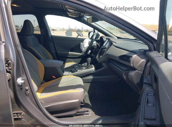 4S4GUHF67R3799182 2024 SUBARU CROSSTREK Gray Вид салону спереду