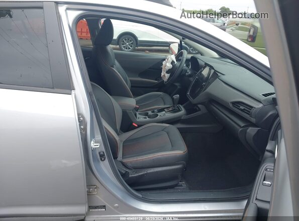4S4GUHL68R3740968 2024 SUBARU CROSSTREK Silver Front interior view