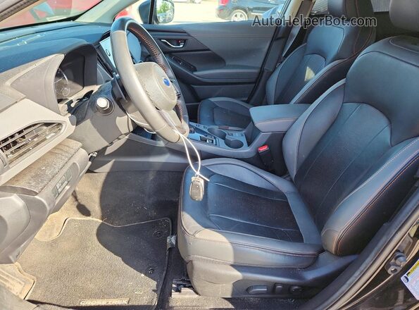 4S4GUHM62R3713148 2024 SUBARU CROSSTREK Black Front interior view