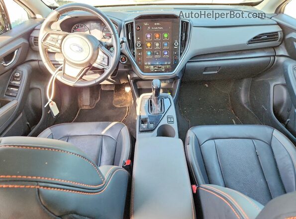 4S4GUHM62R3713148 2024 SUBARU CROSSTREK Black Dashboard view