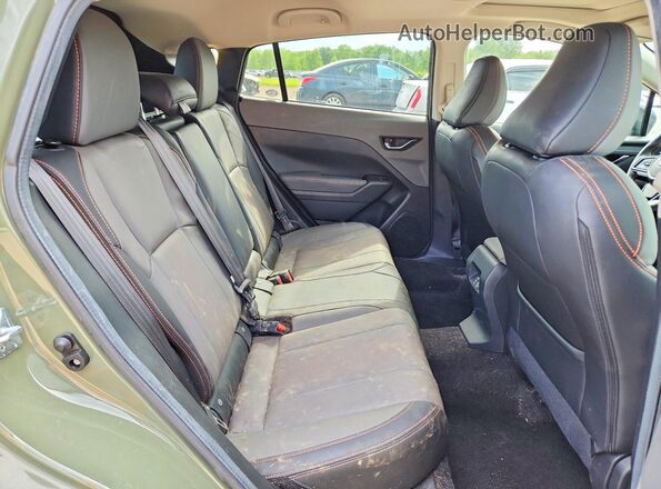 4S4GUHM66R3772879 2024 SUBARU CROSSTREK Green Widok wnętrza z tyłu