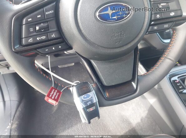 4S4GUHM66S3742805 2025 SUBARU CROSSTREK White Vista del salpicadero
