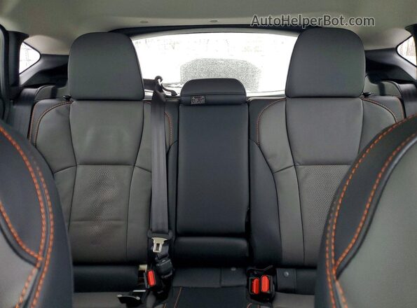 4S4GUHM67S3783606 2025 SUBARU CROSSTREK White Vista de los asientos traseros