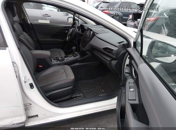 4S4GUHN64R3766707 2024 SUBARU CROSSTREK White წინა სალონის ხედი