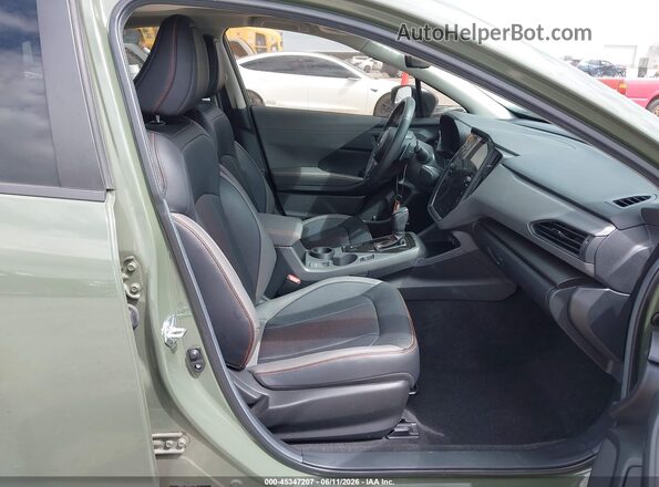 4S4GUHN67R3736052 2024 SUBARU CROSSTREK Green Widok wnętrza z przodu