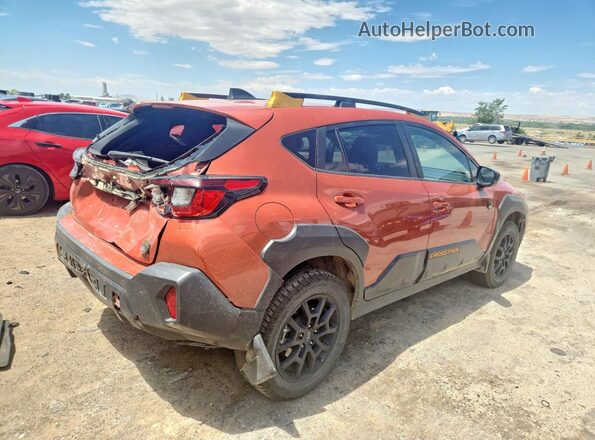 4S4GUHT66R3840390 2024 SUBARU CROSSTREK Оранжевый Задняя правая четверть
