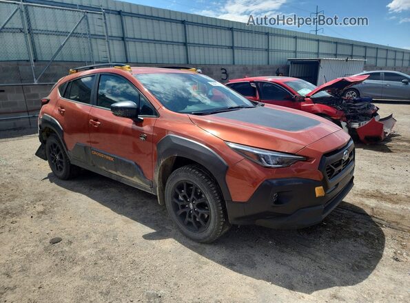 4S4GUHT66R3840390 2024 SUBARU CROSSTREK Оранжевый Передняя правая четверть