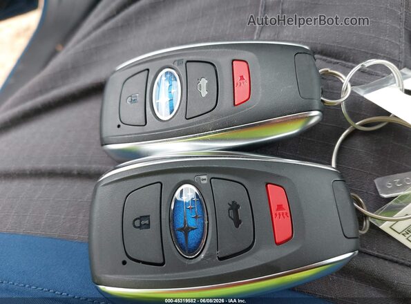 4S4GUHT66T3754116 2026 SUBARU CROSSTREK Blue Вид панелі приладів