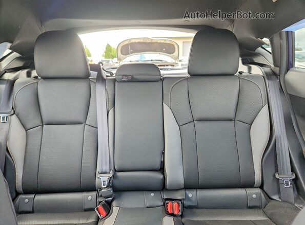 4S4GUHU60R3780427 2024 SUBARU CROSSTREK Blue Հետևի նստատեղերի տեսք