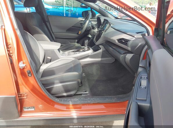4S4GUHU65S3746165 2025 SUBARU CROSSTREK Orange Front interior view