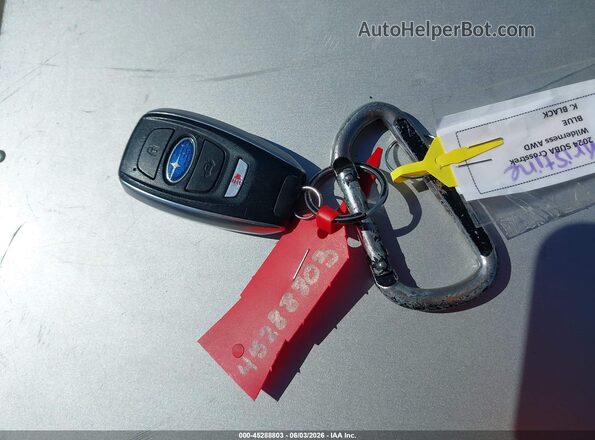 4S4GUHU66R3735752 2024 SUBARU CROSSTREK Blue Вид панелі приладів